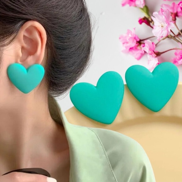 Retro Funky Oversized Turquoise Heart Earrings Teal New - Picture 2 of 4